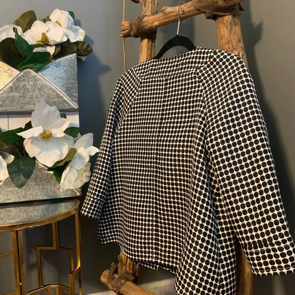 Max Studio Black & White Blazer Size XS - Picture 2 of 8